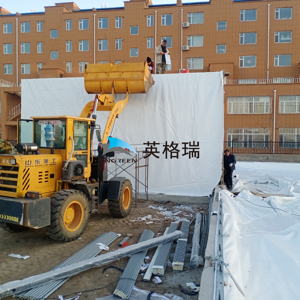 你知道建造一座合格的氣膜建筑，需要經歷哪些施工步驟嗎？英格瑞氣膜帶你了解氣膜建筑的施工流程！